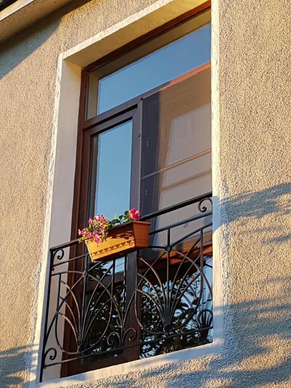 Omsi House Hotel Telavi Exterior photo
