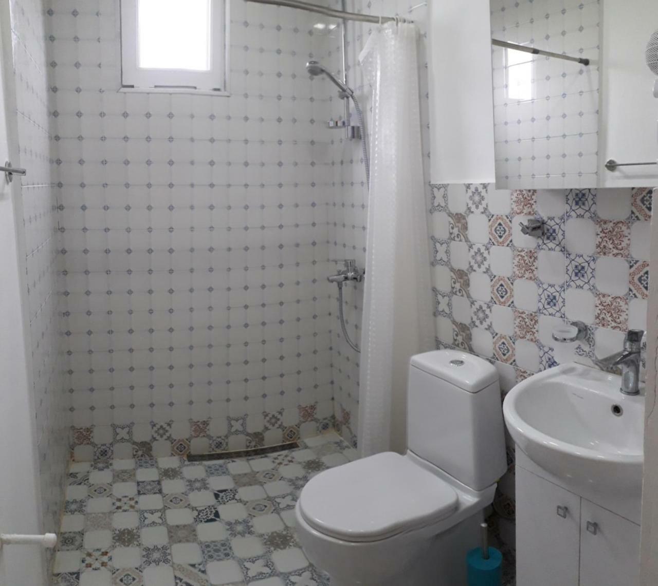 Omsi House Hotel Telavi Exterior photo