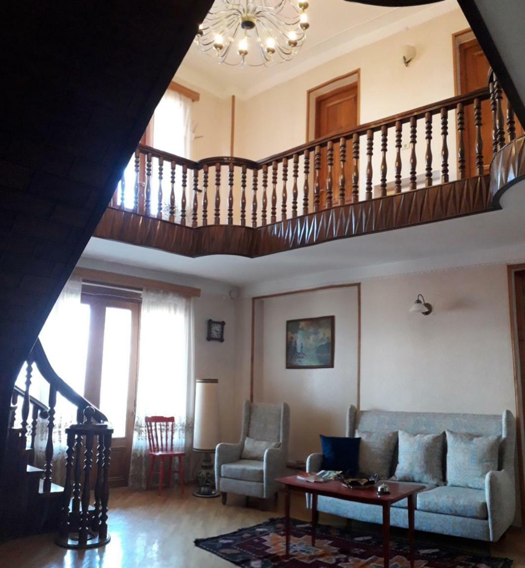 Omsi House Hotel Telavi Exterior photo