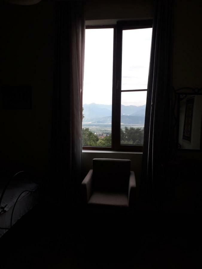 Omsi House Hotel Telavi Exterior photo