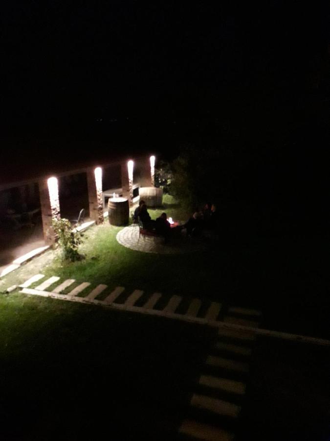 Omsi House Hotel Telavi Exterior photo